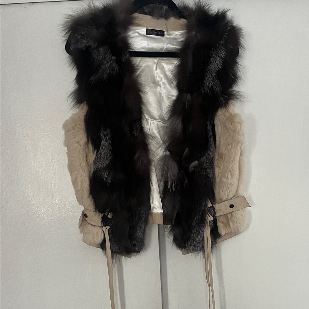 Luxurious Fur-Trimmed Women's Jacket